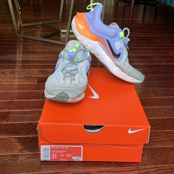 NIKE Run Flow kids shoes - Picture 5 of 14